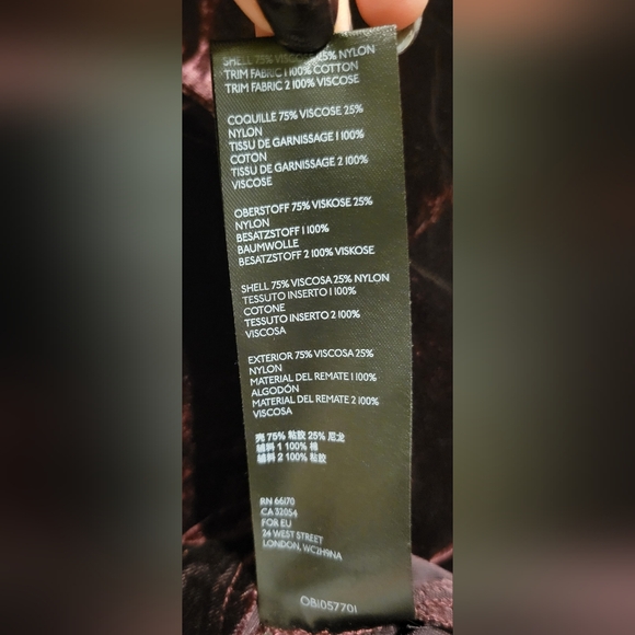 Maeve For Anthropologie Burgundy Velvet Long Sleeve Button Down Shirt Women’s 6‎ - Picture 5 of 6